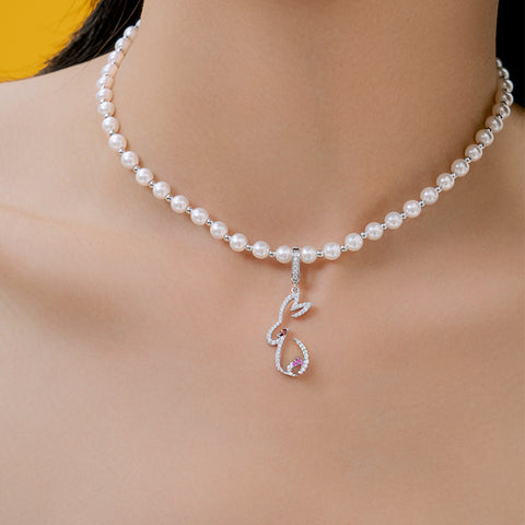 Spar Rabbit Pearl Necklace